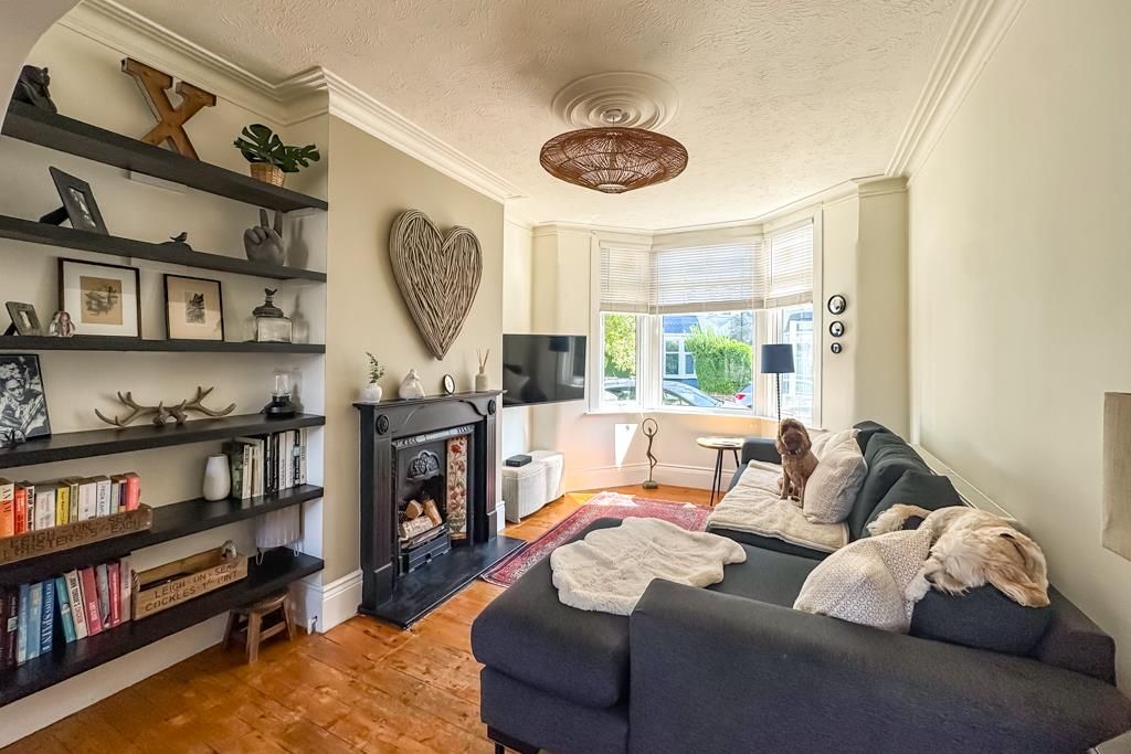 Property photo 2 of 26 Lounge