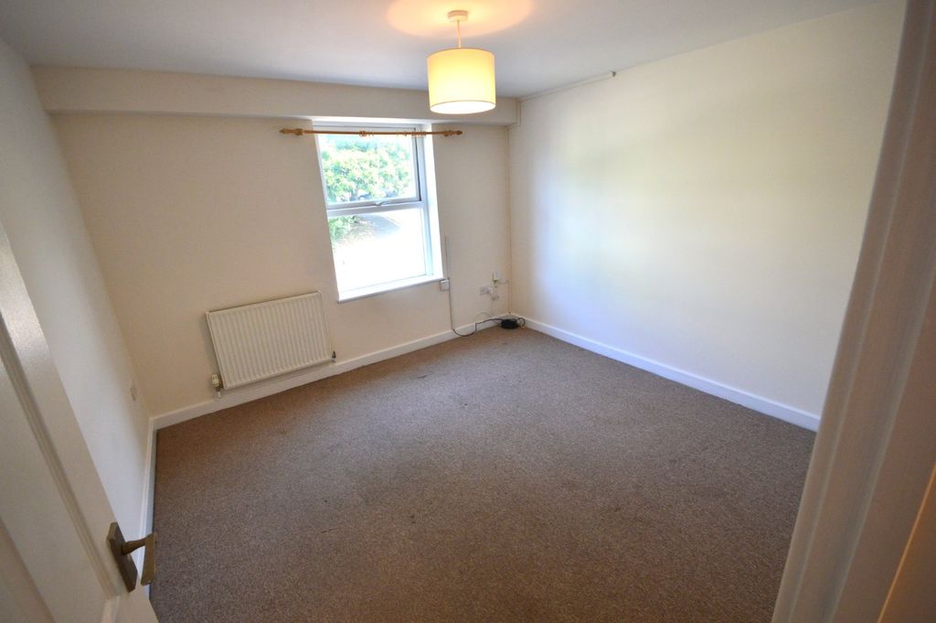 Property photo 3 of 7 Picture No. 23