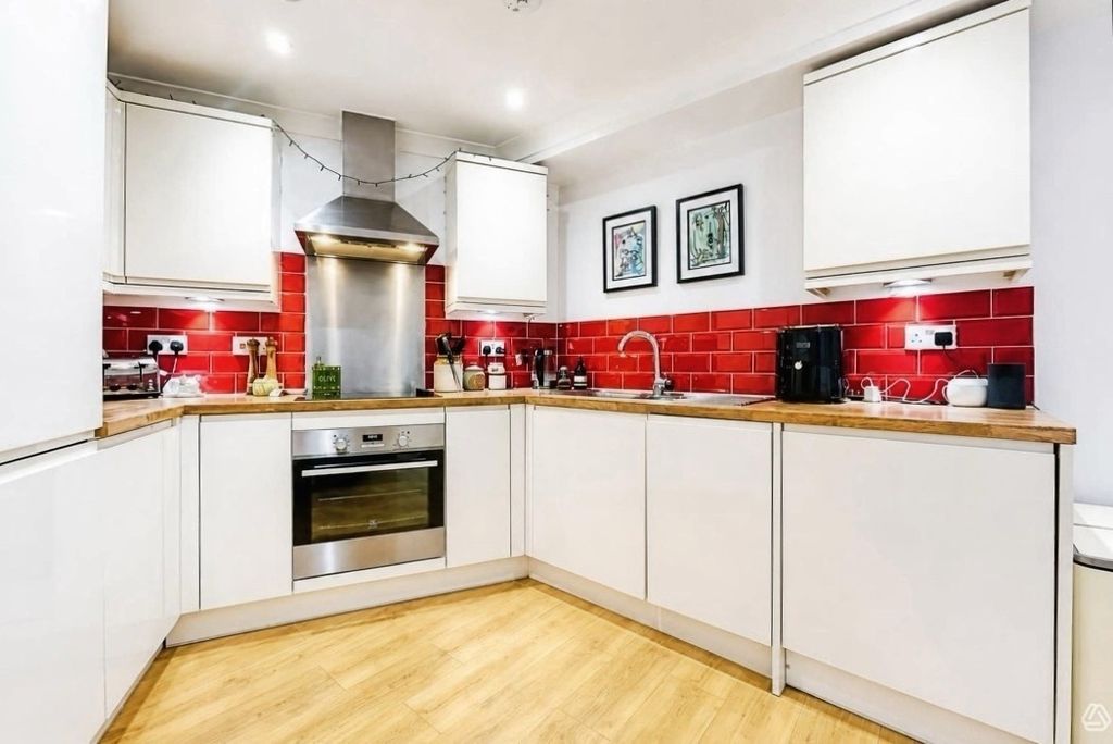Property photo 2 of 7 Pbox-Img.Jpg