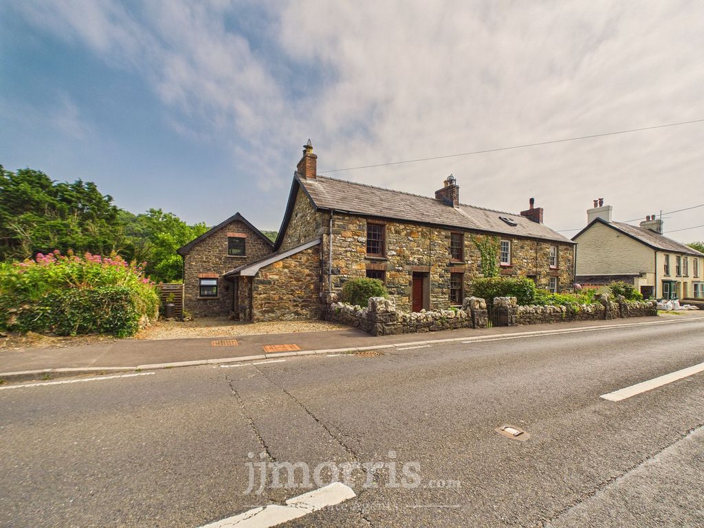Property photo 1 of 37