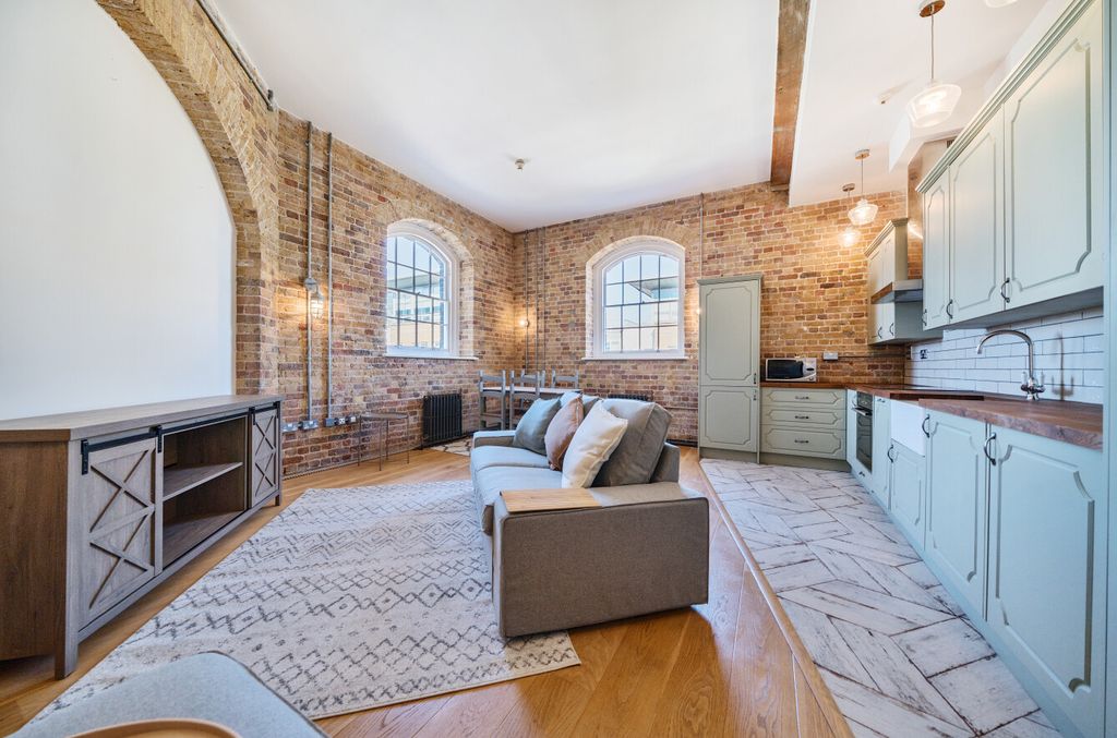 Property photo 3 of 27 1276157 (3)