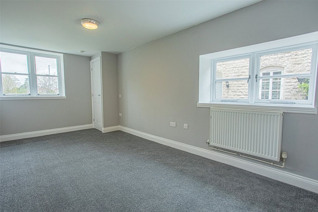 Property photo 2 of 12 Picture No. 04