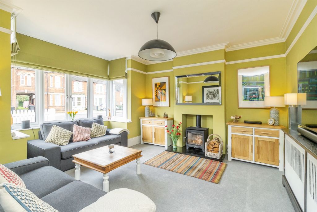 Property photo 2 of 18