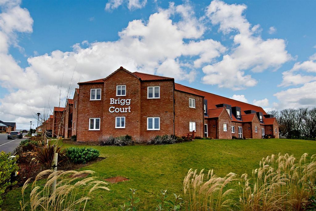 Additional image 21 of 2 bed flat for saleBrigg Court, 22 Chantry Gardens, Filey YO14