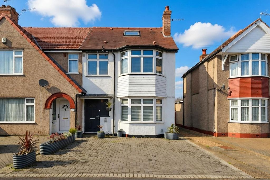 Property photo 1 of 14 Front