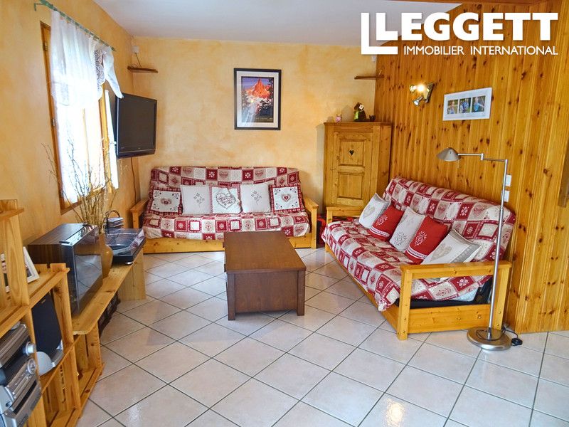 Property photo 3 of 10