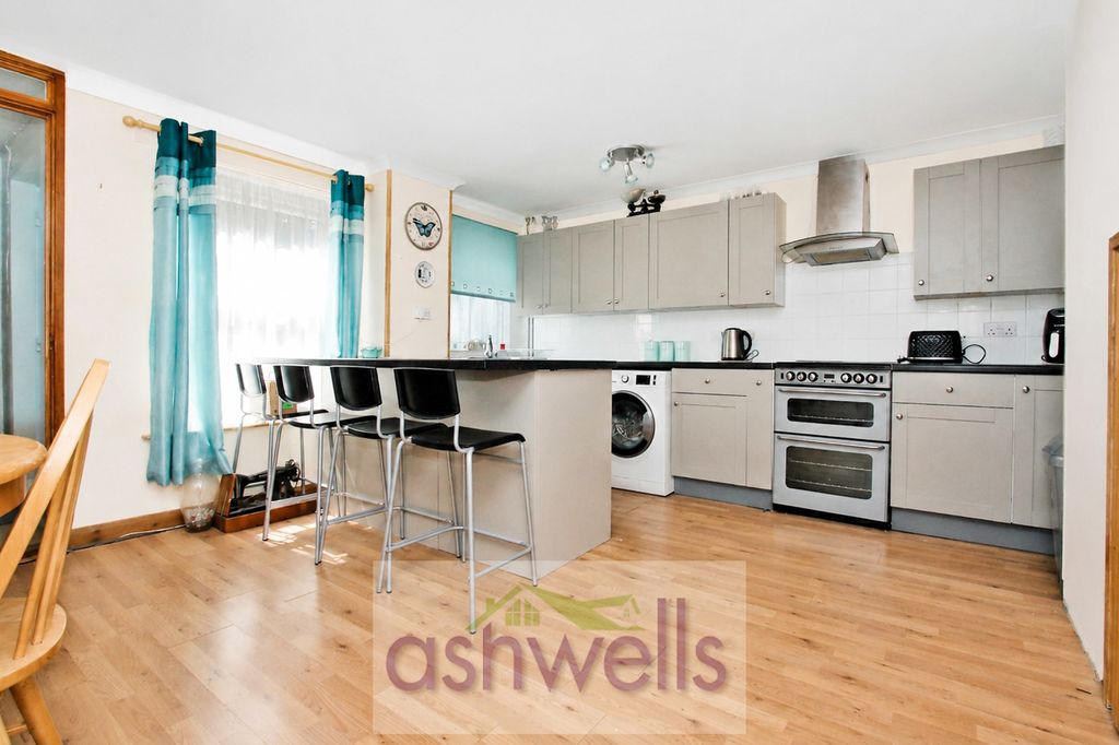 Property photo 2 of 16 Pbox-Img.Jpg