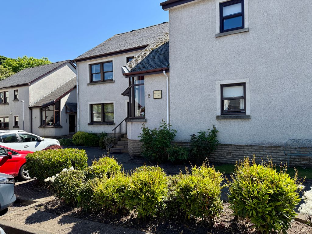 Property photo 2 of 24