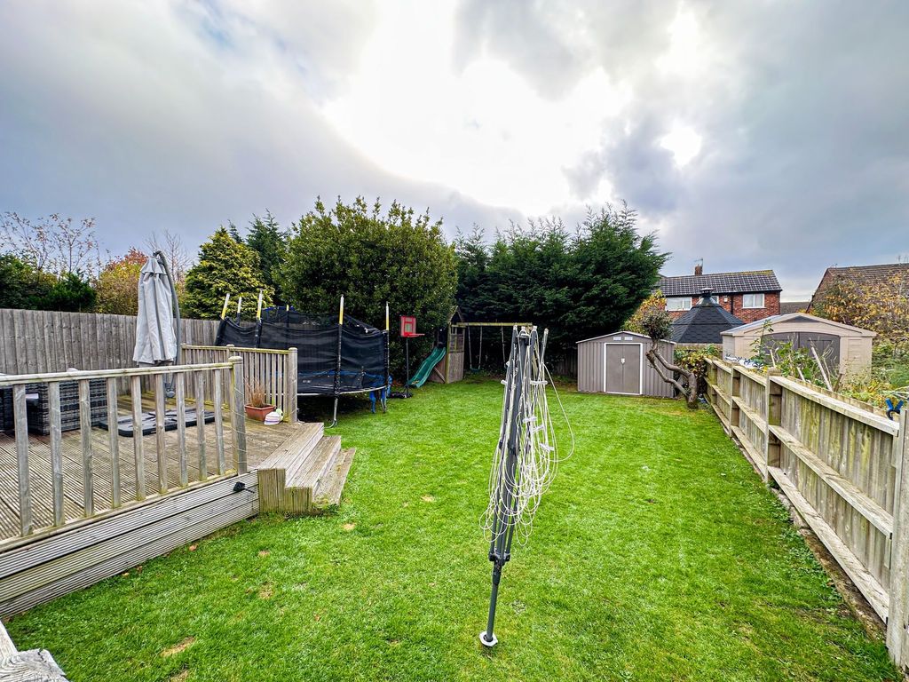 Property photo 3 of 16 Photo 9