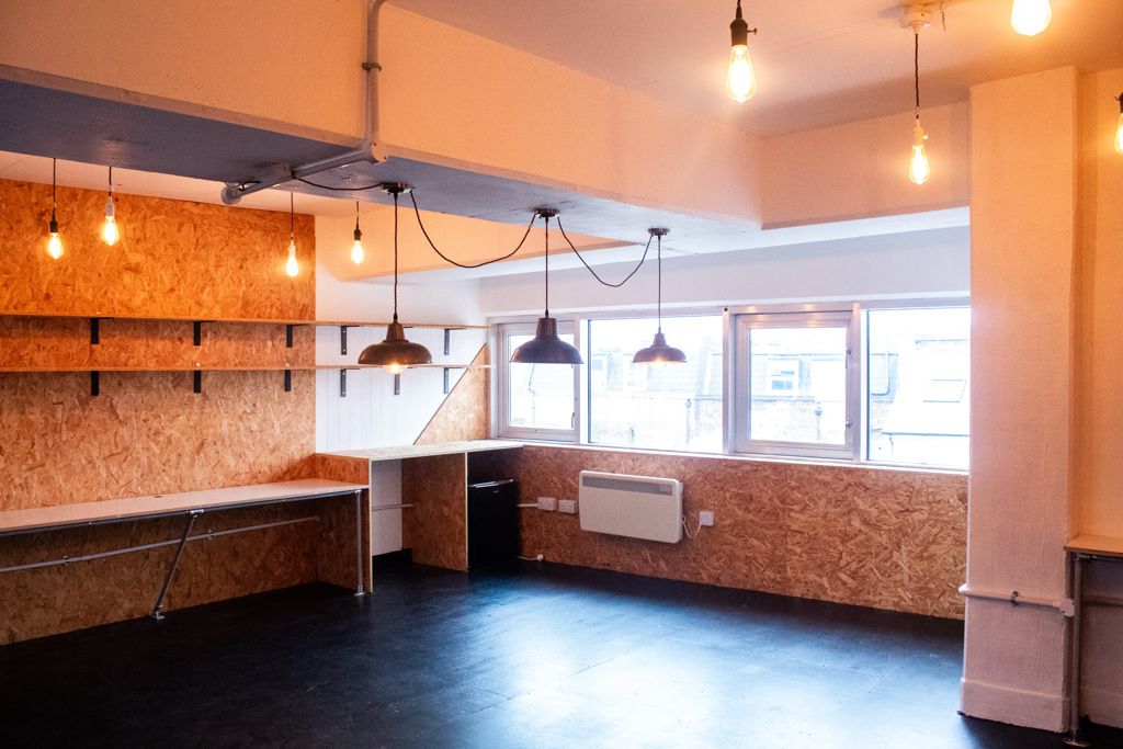 Property photo 2 of 6 Photo 3