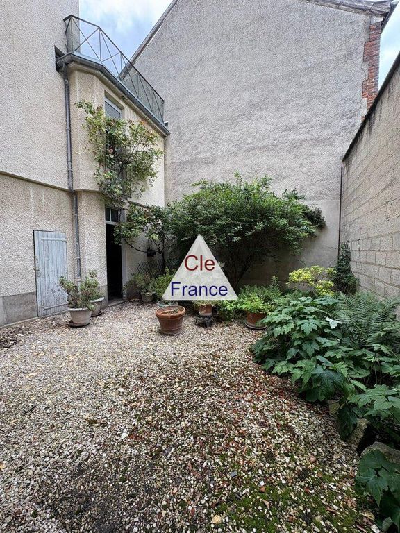 Property photo 1 of 8