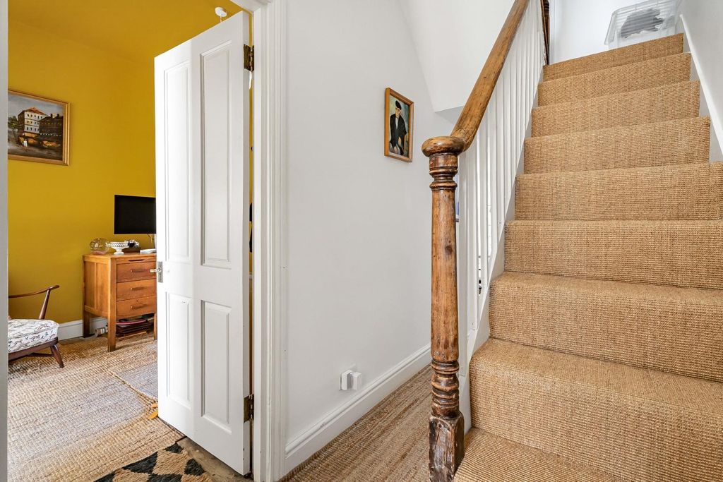 Property photo 2 of 21 16_78253.Jpg