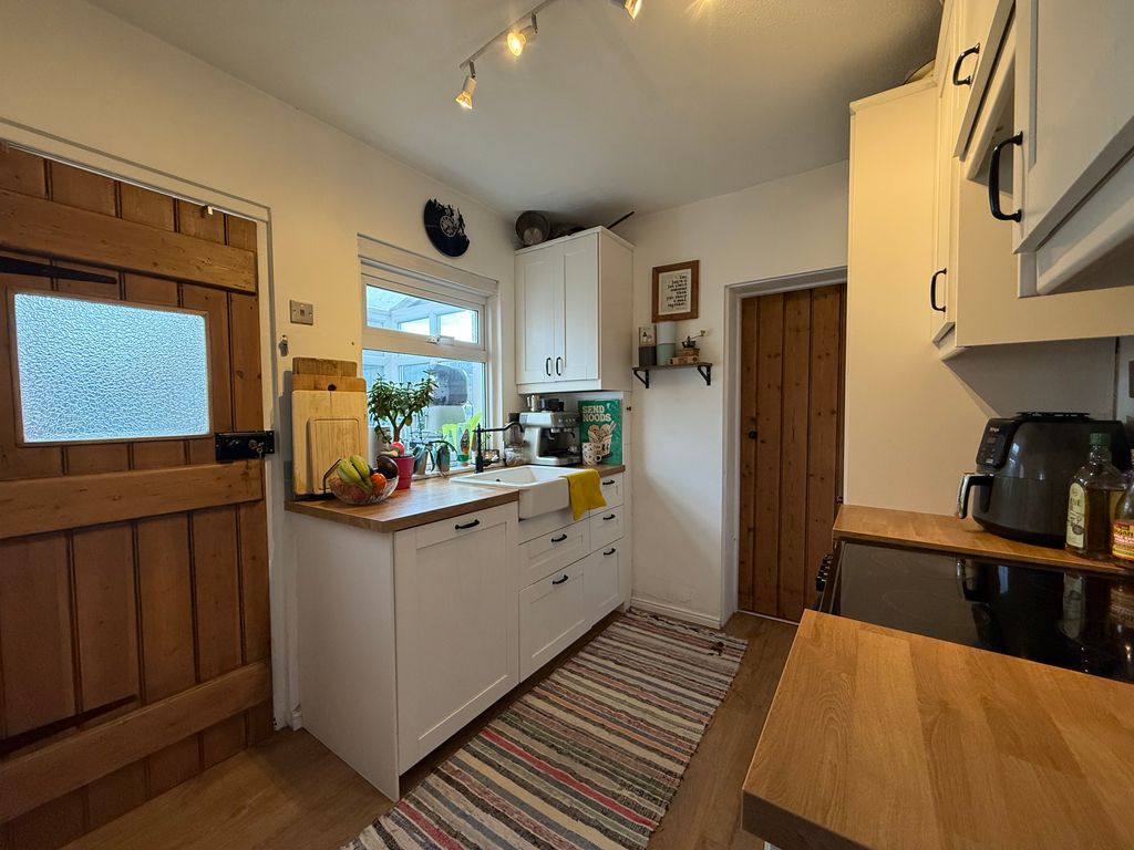 Property photo 2 of 9 Image