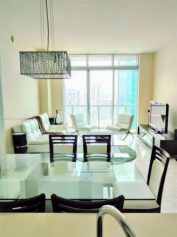 Property photo 3 of 9 <Alttext/>