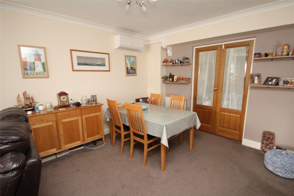 Property photo 3 of 23 Picture No. 07
