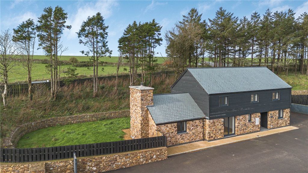 Property photo 2 of 22 Picture No. 27