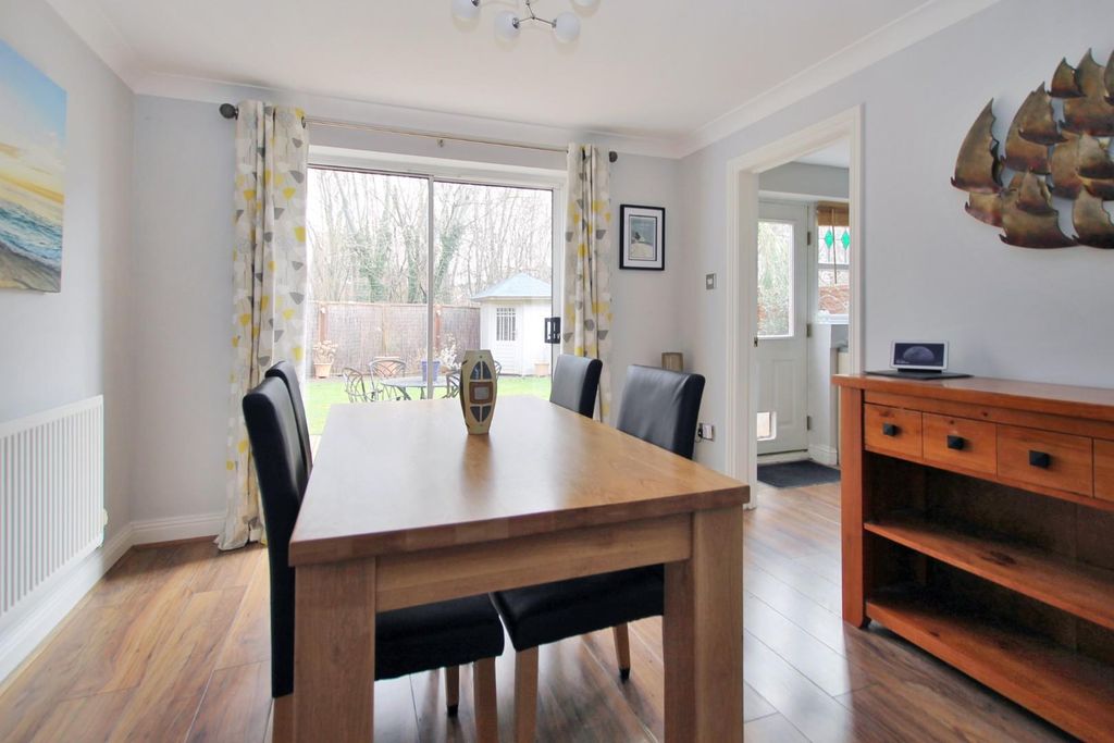 Property photo 3 of 15 9017362-102832-133845373562781211-2De75Bc0-4203-71