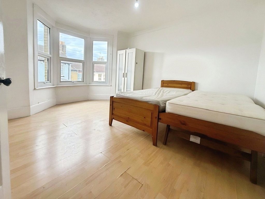 Property photo 1 of 11 Picture No. 04