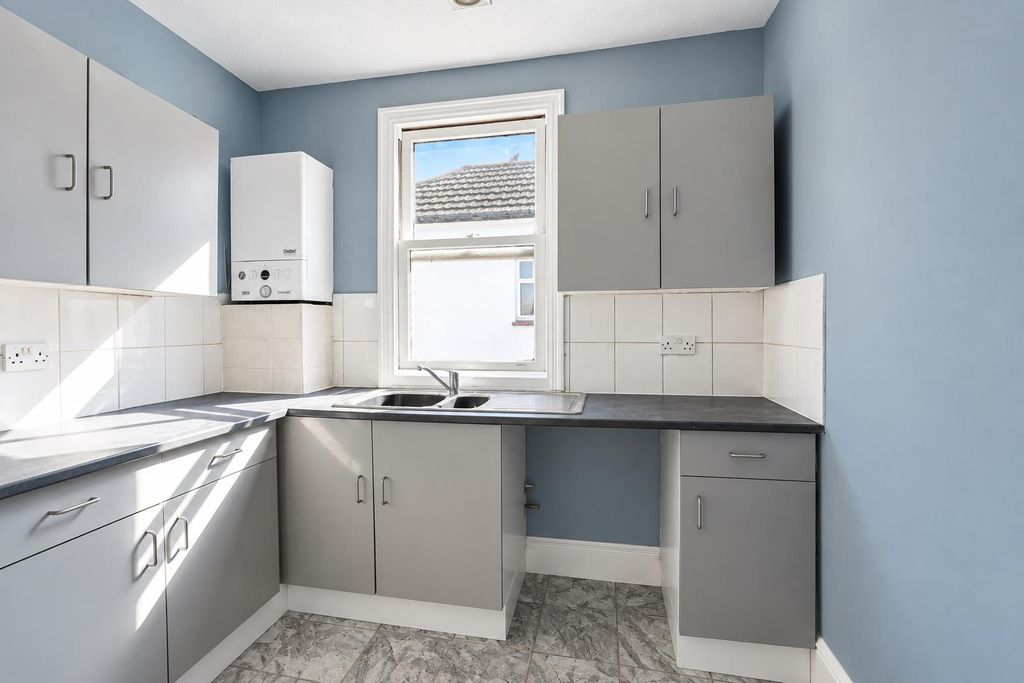 Property photo 3 of 7 19A Bur Kitchen.Png