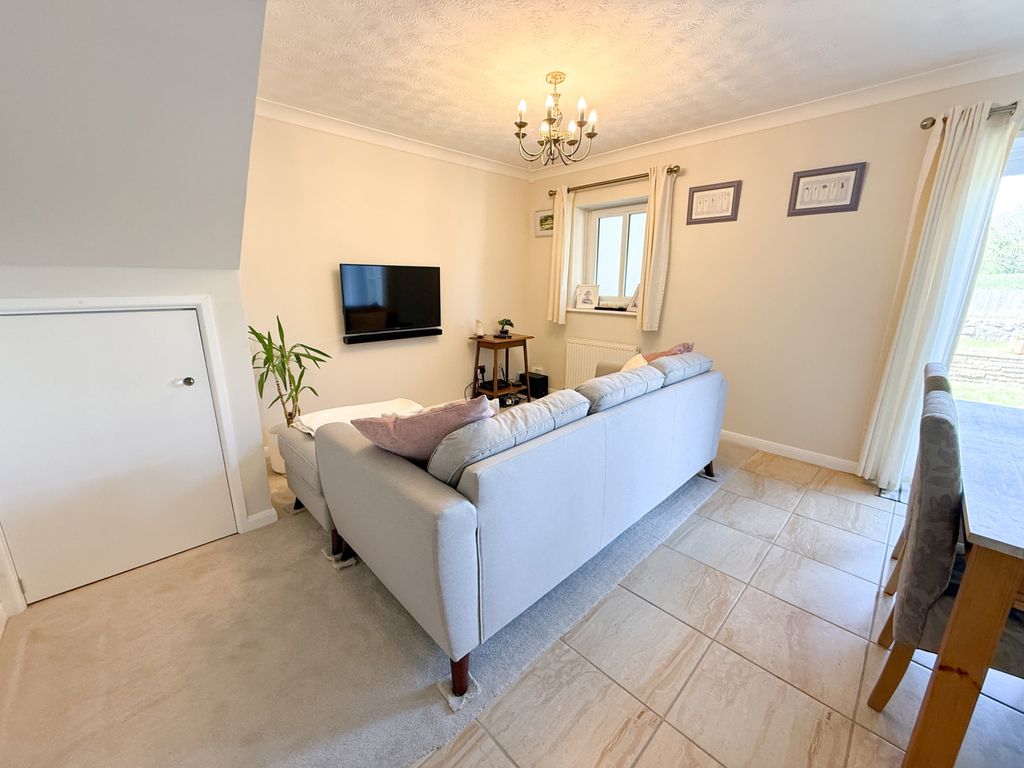 Property photo 3 of 22