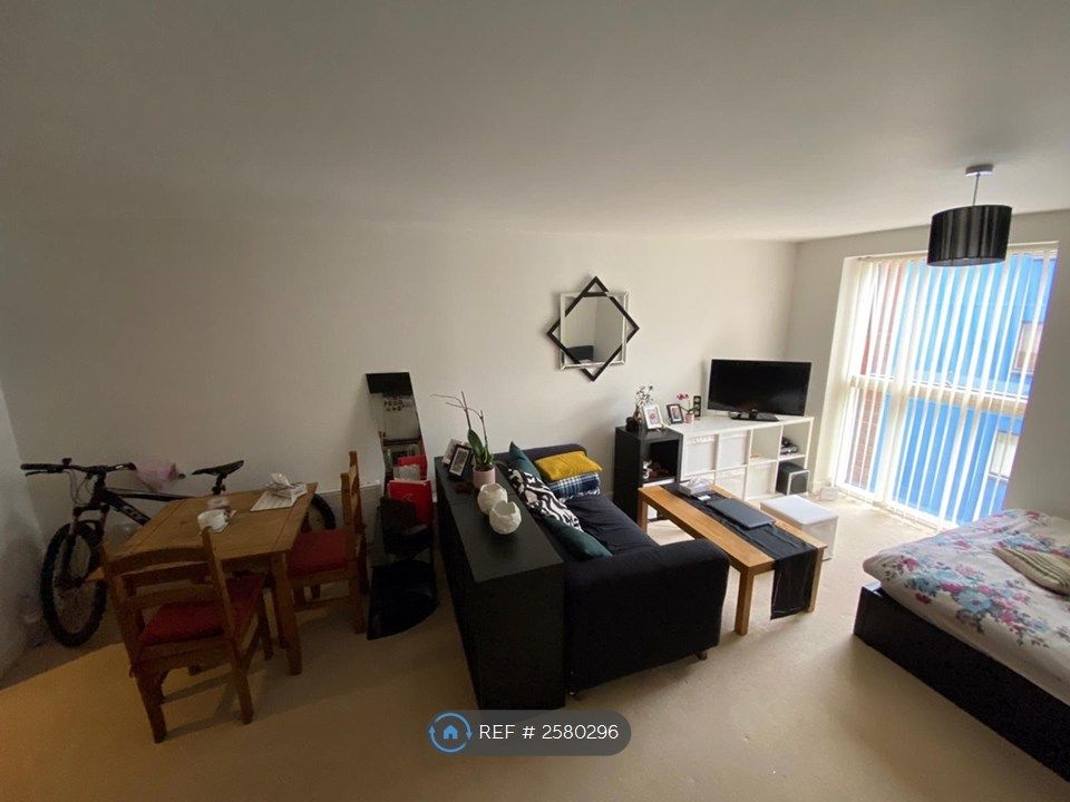 Property photo 3 of 8