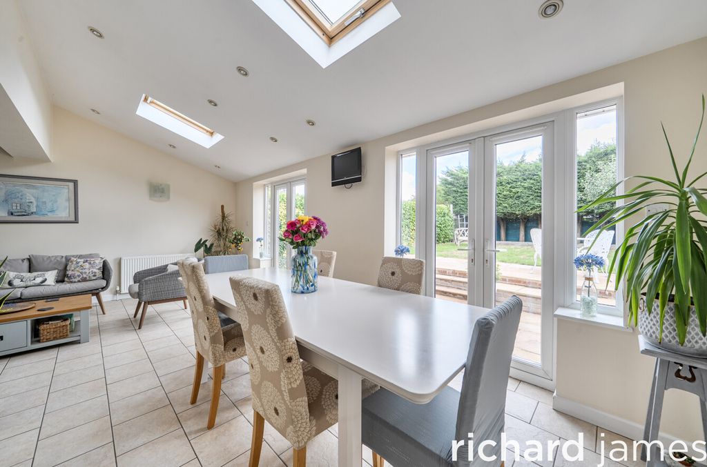 Property photo 3 of 23 d71Fbe573553439198F76Af9779Ea780