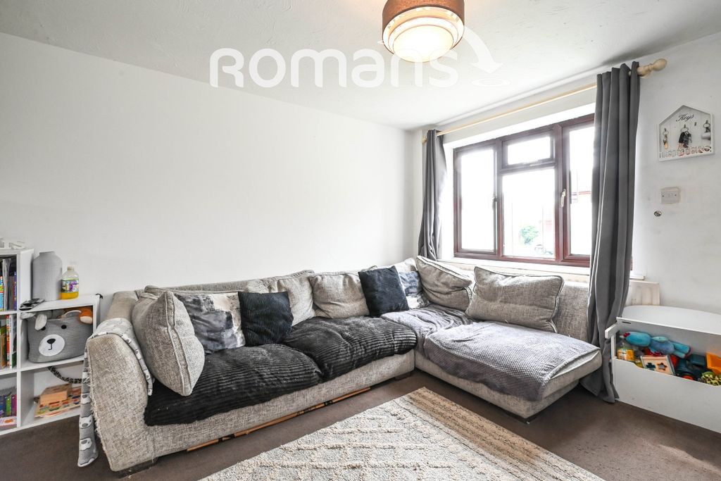 Property photo 3 of 11 Property Image