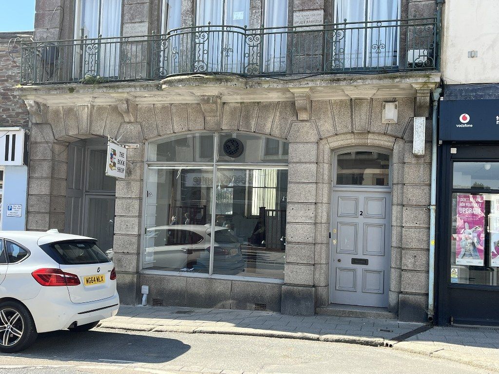 Property photo 1 of 4 Front View