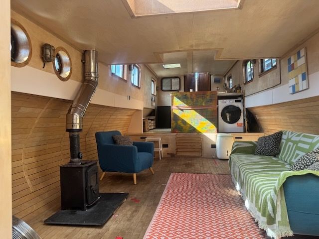 Property photo 3 of 13