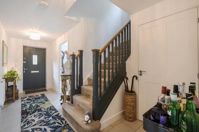 Property photo 3 of 17 Hallway