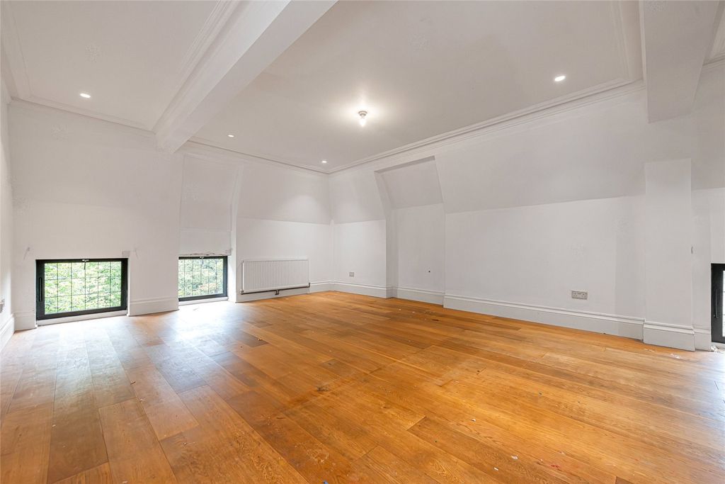 Property photo 3 of 7 Picture No. 15