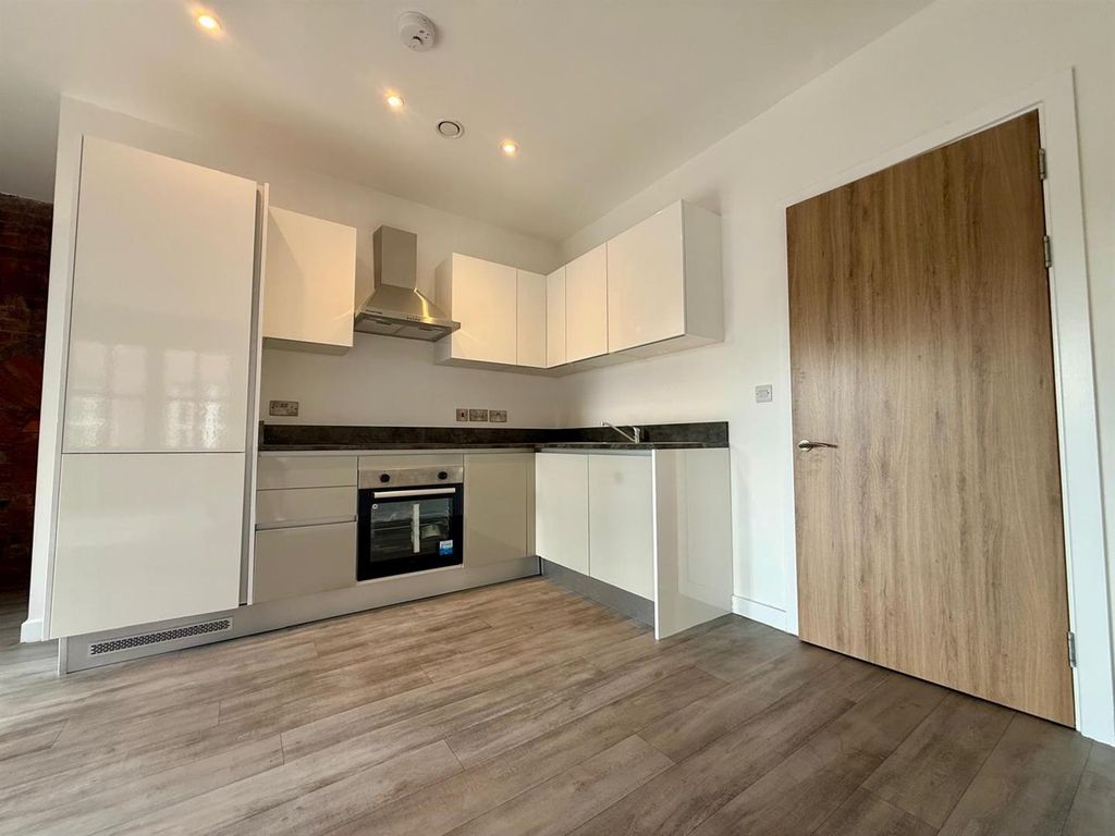 Property photo 3 of 8 Whatsapp Image 2026-04-14 At 15.40.16 (1).Jpeg