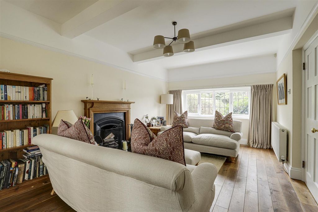 Property photo 3 of 42 08.Jpg