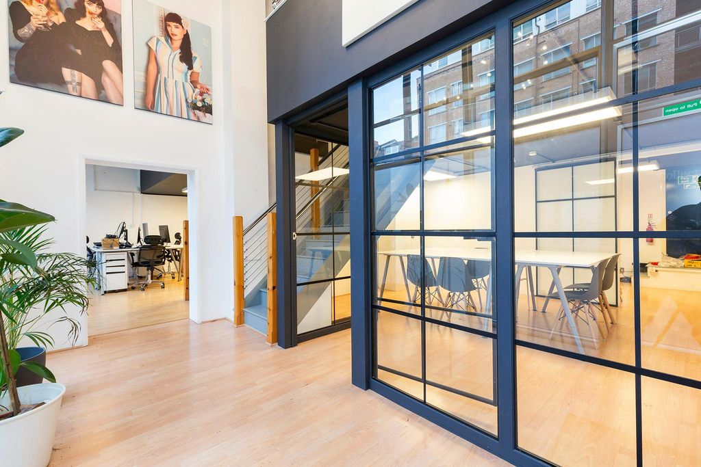 Property photo 3 of 9 14 Ability Plaza 13.Jpg