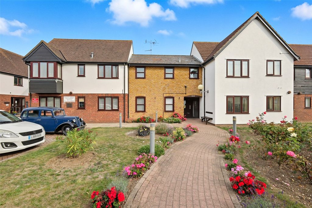 Property photo 2 of 12 Picture No. 10