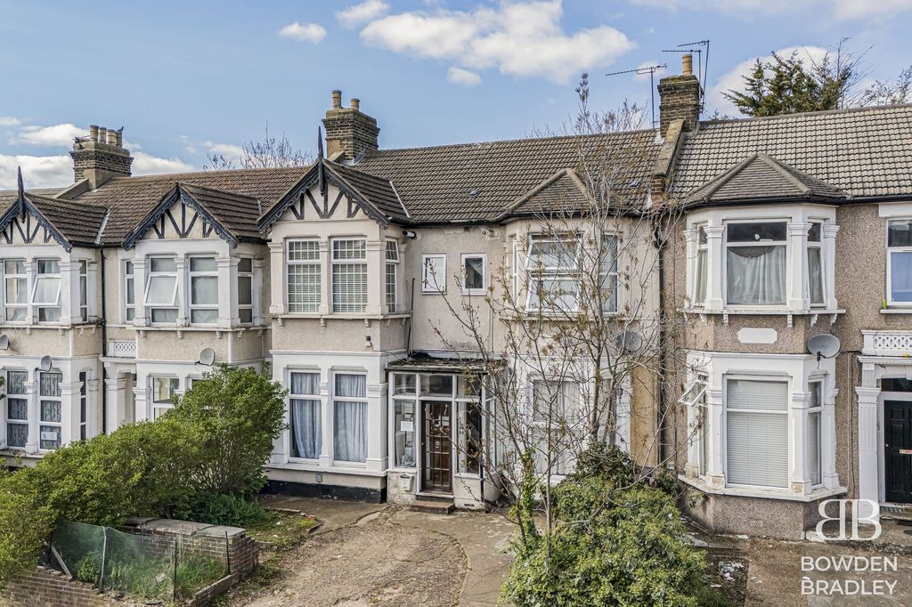 Property photo 1 of 14