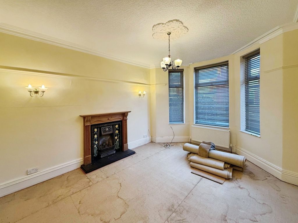 Property photo 2 of 18 Picture No. 17