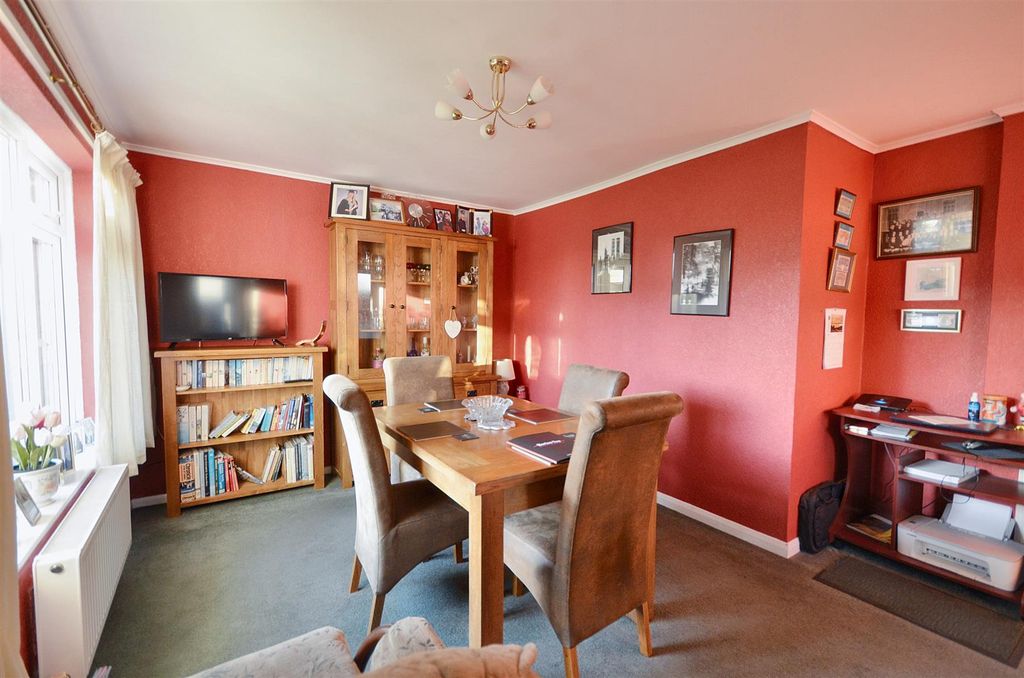 Property photo 3 of 8 Dining Room