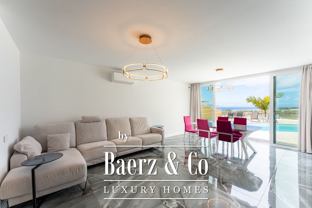 Property photo 2 of 38