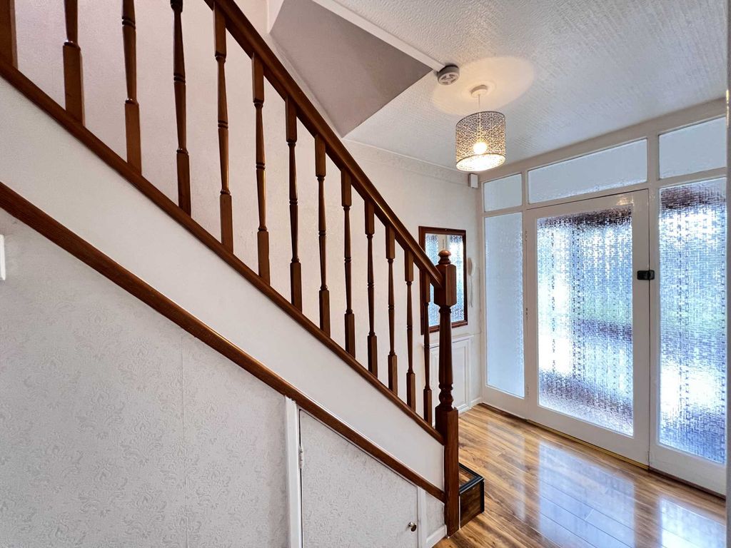 Property photo 3 of 23