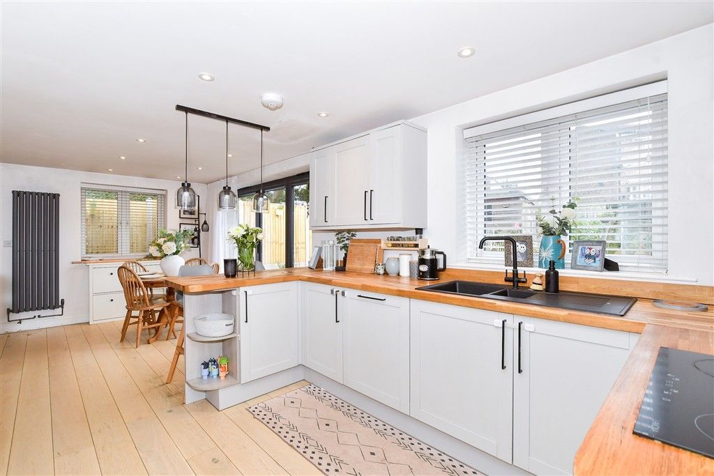 Property photo 3 of 16 Annexe Kitchen/Diner