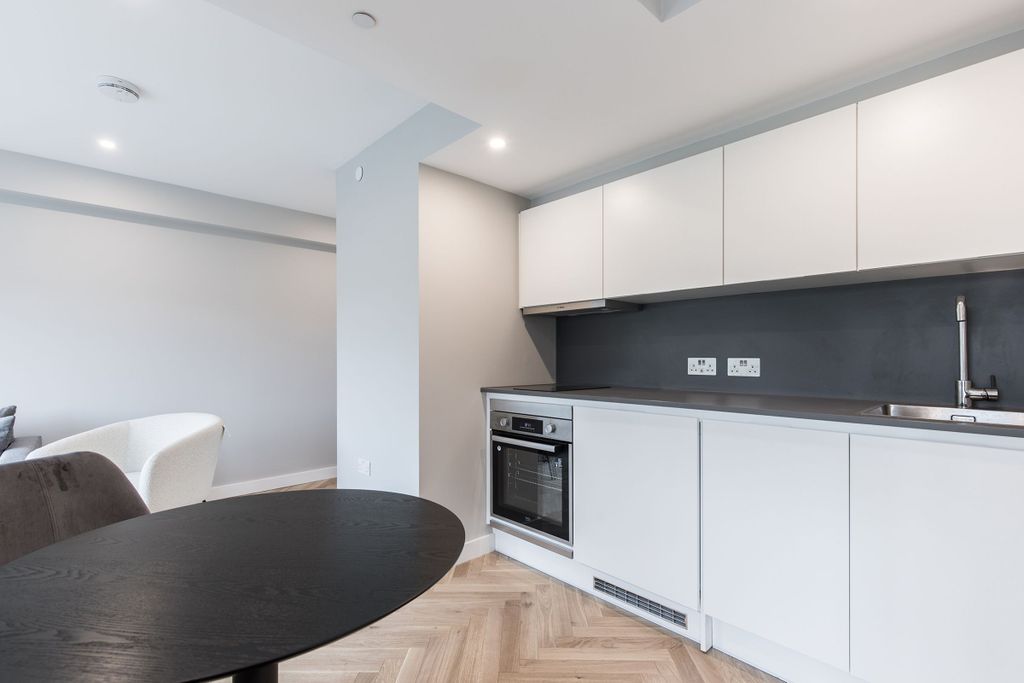 Property photo 1 of 12 Kitchen
