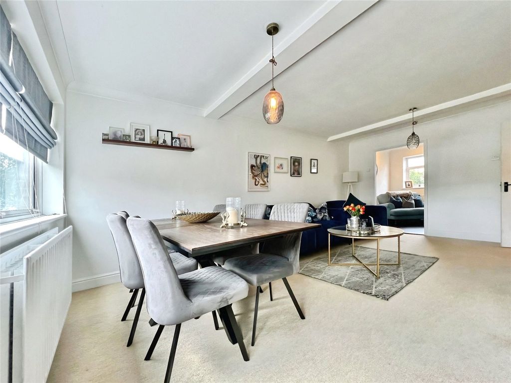 Property photo 2 of 12 #Yourmoveswanley