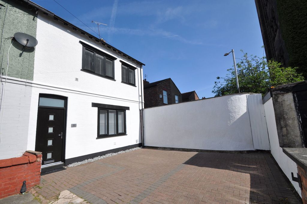 Property photo 1 of 33