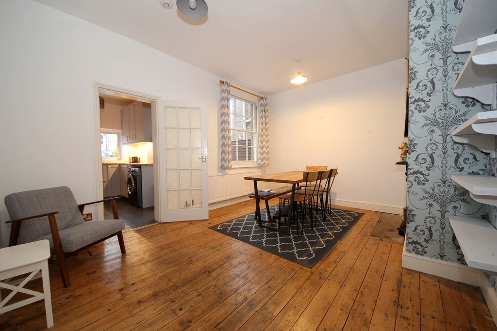 Property photo 2 of 12 Gallery
