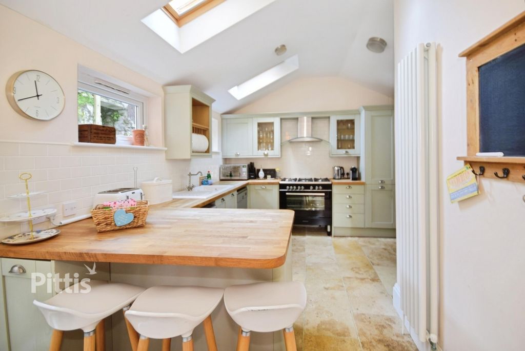 Additional image 4 of 4 bed terraced house to rentSouthgrove Road, Ventnor PO38