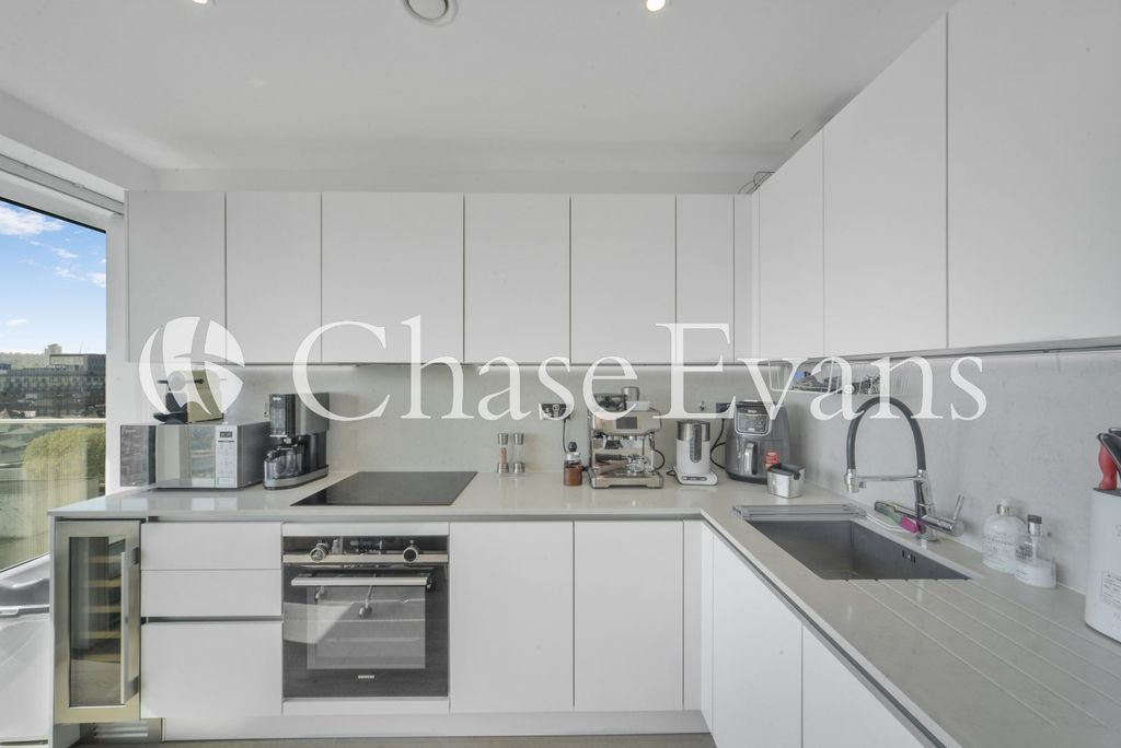 Property photo 2 of 15 Kitchen