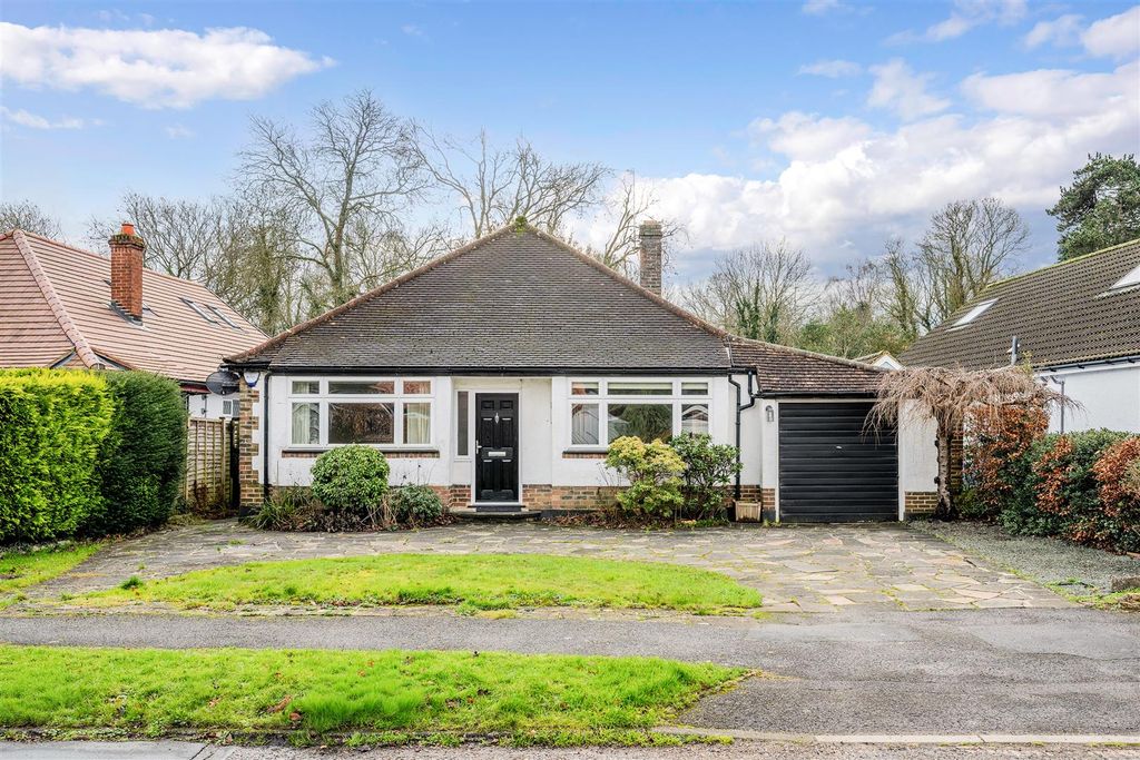 Property photo 1 of 27 West Drive, 27 (25).Jpg