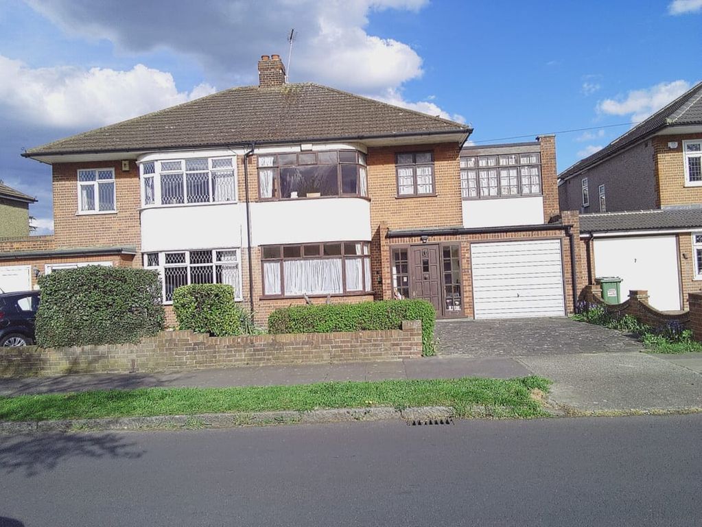 Property photo 2 of 10