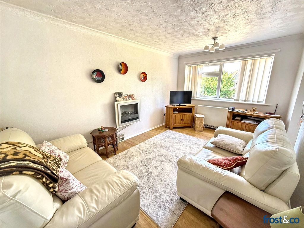 Property photo 2 of 10 Living Room